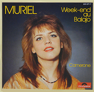 Muriel en 1982 choisit de chanter accompagnée à l'accordéon.