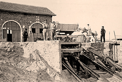 Acheminement des matériaux préfigurant le funiculaire